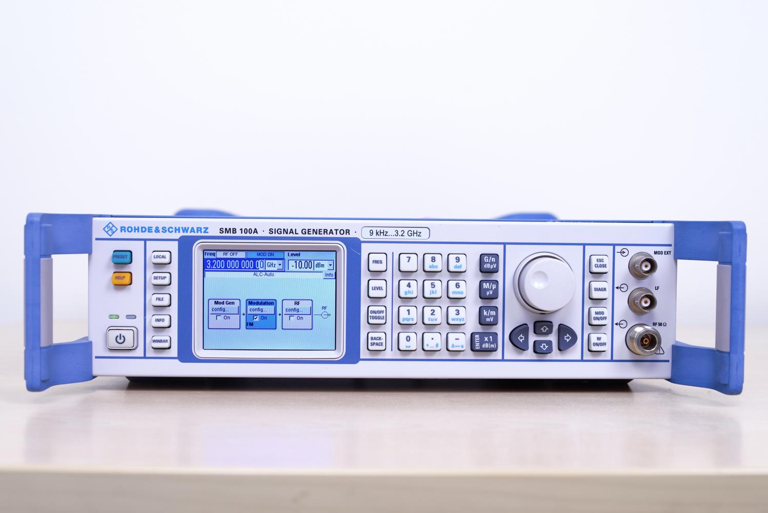 Генератор сигналов Rohde & Schwarz SMB100A